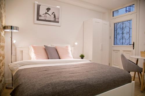 Dauphine Chic & Charme