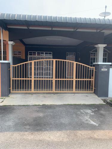 パリト・ブンターにあるHomestay MamaTwinz, musslimstay, Parit Buntarのギャラリーの写真