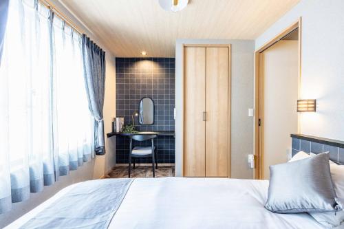Bijou Suites Applause