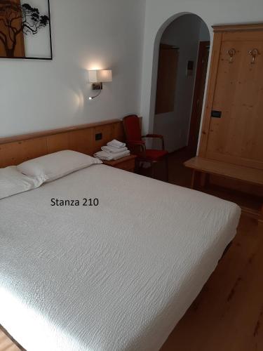 Postel nebo postele na pokoji v ubytování Hotel Pizboè