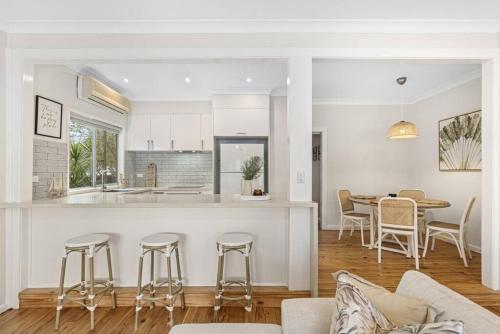 Dapur atau dapur kecil di By The Coast