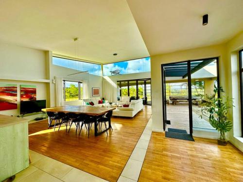 Fotografie z fotogalerie ubytování Avalon Golf Villa v destinaci Bois Chéri