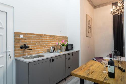 Regina Mini Apartment on Király street 1077 Budapest, Király utca 85-1.em kép - 3