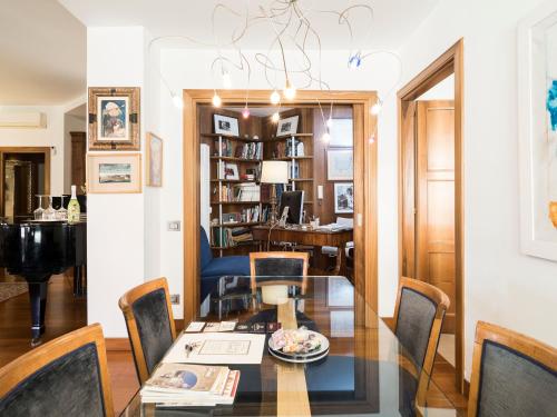 Marisol's House, Colosseo