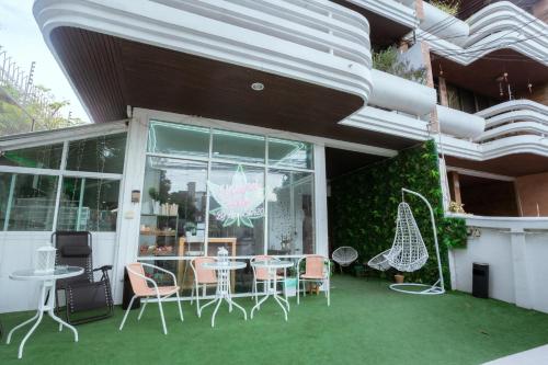 Fotografie z fotogalerie ubytování Ekkamai Buds & Beds - 420 Hostel v destinaci Bangkok