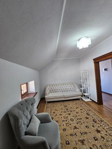 ESALU Guest House ЭСАЛУ