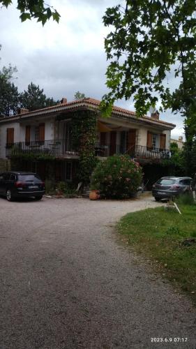 LA MAISON DU BONHEUR