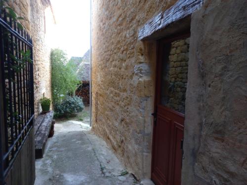 Φωτογραφία από το άλμπουμ του Maison de la Ruelle au cœur de la Bastide de Domme avec cour terrasse σε Domme
