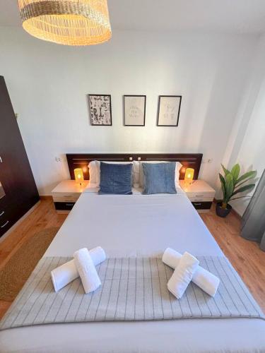 Large & Cozy Centrally Apartment