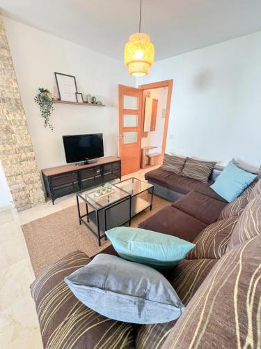 Large & Cozy Centrally Apartment