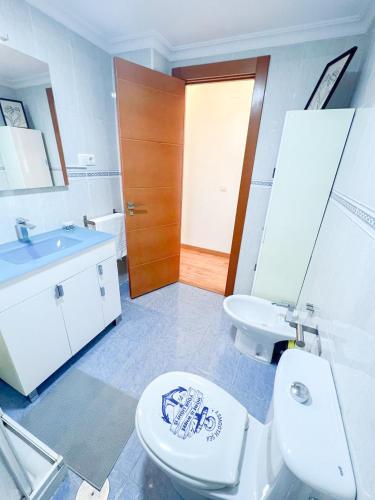 Large & Cozy Centrally Apartment