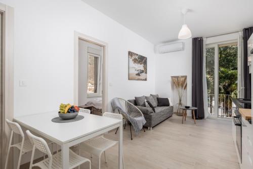 Balcony apartment Pampas by Book-Rijeka