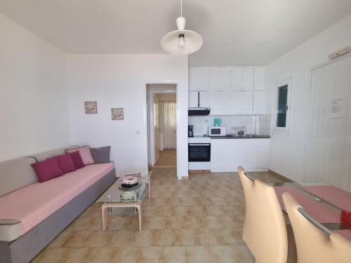 Kuchyň nebo kuchyňský kout v ubytování Corfu Glyfada Beach Apartments 67