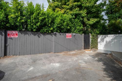 Φωτογραφία από το άλμπουμ του Serene 1 bed guest house with patio sleeps 6 στο Λος Άντζελες