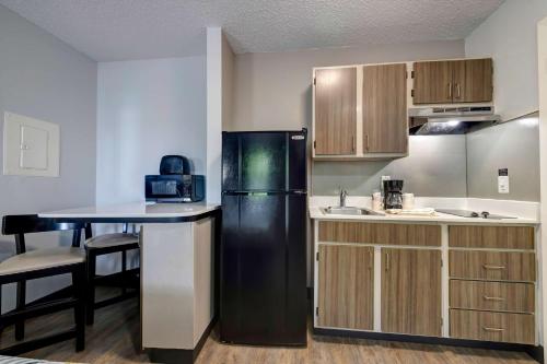Studio 6-Arlington, TX - South - Dallas Image