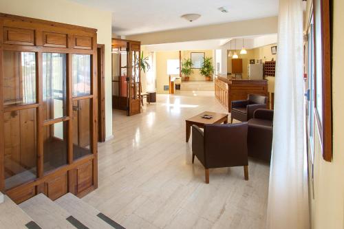 Posezení v ubytování Vontzos Hotel