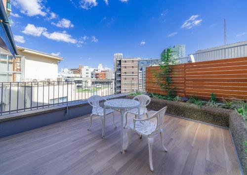 Μπαλκόνι ή βεράντα στο Saka no Hotel Tretio Ochanomizu