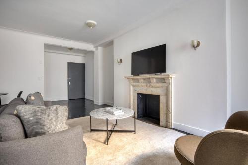 Gallery image of Midtown 2br w doorman wd nr Central Park NYC-1246 in New York