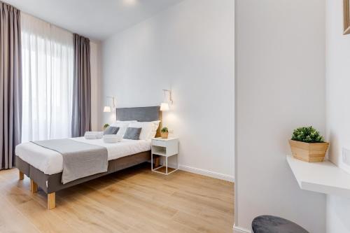 Colonna Luxury Apartment