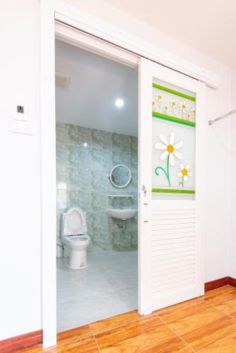 Ένα μπάνιο στο Chiang Kham Ruk Khun Hotel
