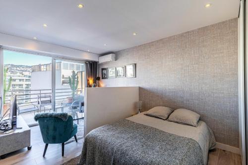 Magnificent studio with terrace - center of Cannes