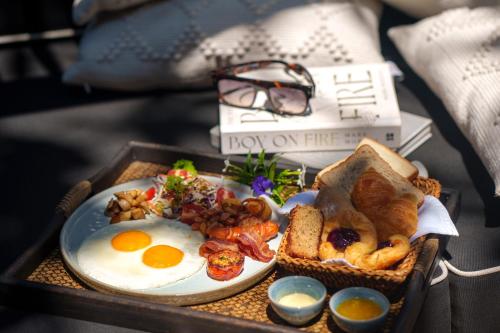 Mad på hotellet eller i nærheden