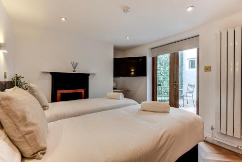 Spacious Brighton Home 2 Ensuites, Weekly & Monthly Stays-Marine LGF by Bluehouse Shortlets Brighton photo 42