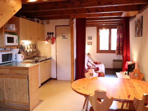 Duplex cosy 33m² à Arêches-Beaufort, pour 4 pers., pied des pistes, animaux admis, parking - FR-1-342-157