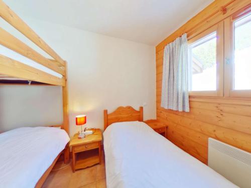Krevet ili kreveti u jedinici u objektu Appartement Villard-sur-Doron, 3 pièces, 5 personnes - FR-1-594-98