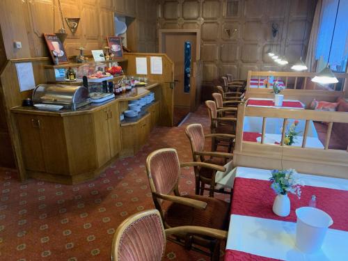 Kuchyň nebo kuchyňský kout v ubytování Hotel Paidion