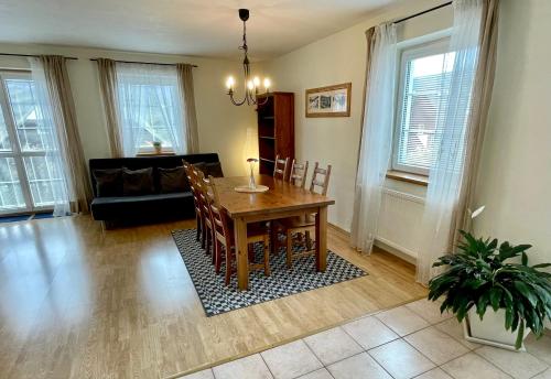 Posezení v ubytování King size apartmán Pension Monika