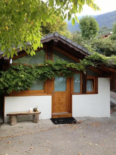 Foto SAVOIE/ petit chalet studio meublé 6