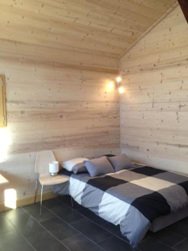Χώρος καθιστικού στο SAVOIE/ petit chalet studio meublé