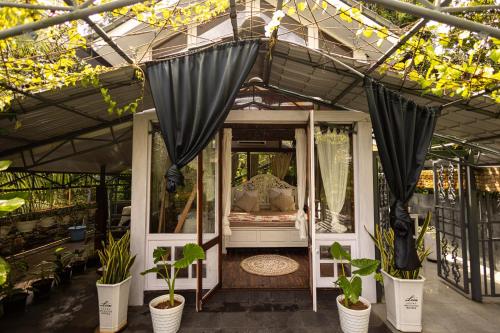 Φωτογραφία από το άλμπουμ του Looking Glass by Roamhome στο Κοτσί