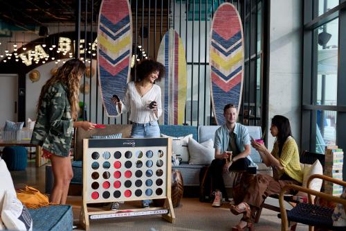 Tetamu yang menginap di Moxy Virginia Beach Oceanfront