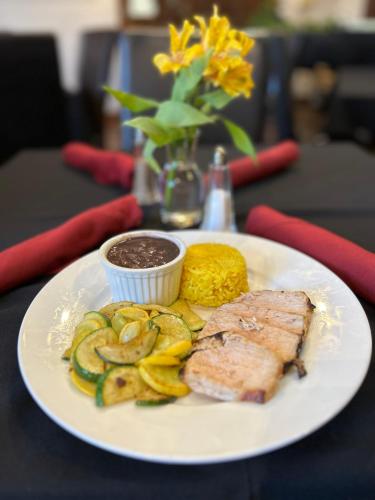 Makanan di atau berdekatan inn ini