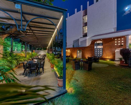 Zahrada ubytování Hotel Pratham