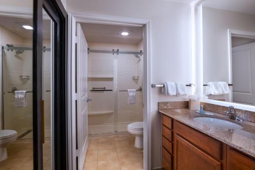 Ένα μπάνιο στο Residence Inn Beaumont