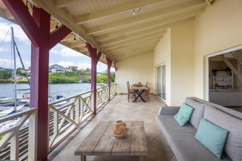 Vista de un río cerca de esta villa