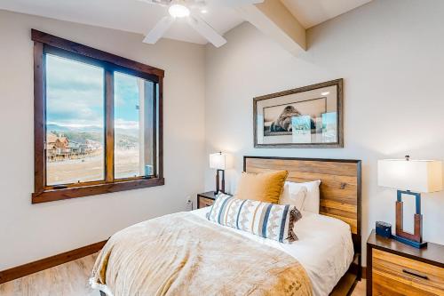 Ένα ή περισσότερα κρεβάτια σε δωμάτιο στο Springview Lane #C304