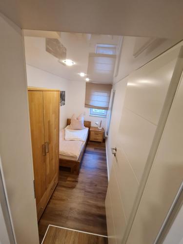 Ένα ή περισσότερα κρεβάτια σε δωμάτιο στο Apartment-1 Rödermark