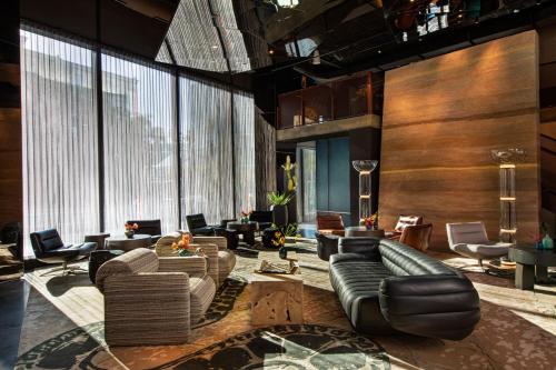 Moxy Downtown Los Angeles Image