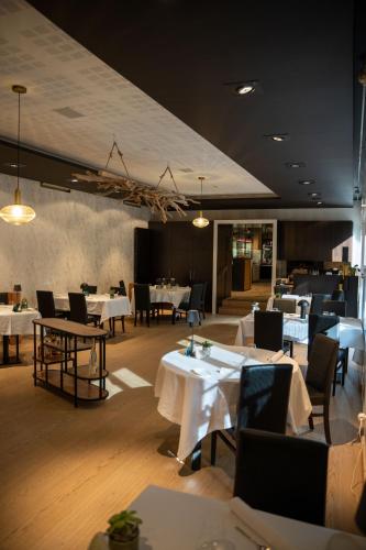 Εστιατόριο ή άλλο μέρος για φαγητό στο Hôtel Restaurant La Charrue