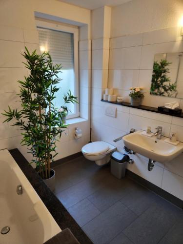 Bilik mandi di Liro Apartments Mönchengladbach