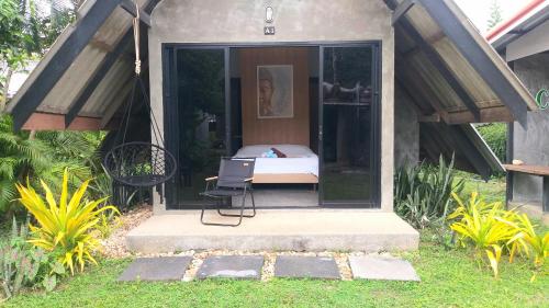 Κήπος έξω από το Cashewnut Tree Resort