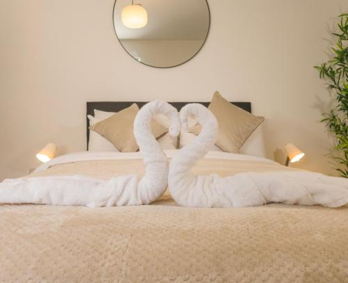 Principality Suites - Two Bed Apartment by Property Promise photo 15