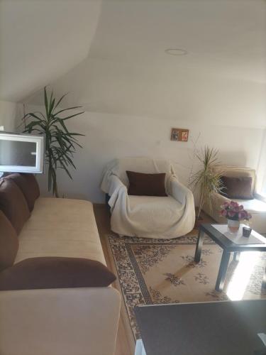 Un lugar para sentarse en Apartman Vera