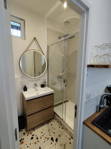 Kylpyhuone majoituspaikassa ROMANESCO