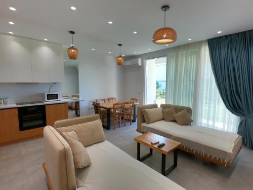 Kuchyň nebo kuchyňský kout v ubytování Pinegrove Apartment
