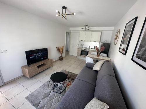 Cosy 2 pièces à 1min à pied de la plage et proximité de la gare de train